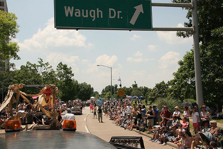 h20070511_ArtCarParade2 175 